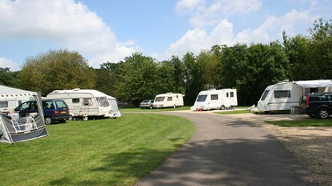 Burford Caravan And Motorhome Club Site-vakantie-vergelijken