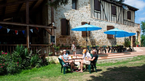 Camping & Hébergement Le Domaine Du Castex-vakantie-vergelijken