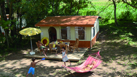 Camping Iris Parc Le Château De Galaure-vakantie-vergelijken