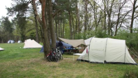 Natuurkampeerterrein Het Hallse Hull-vakantie-vergelijken